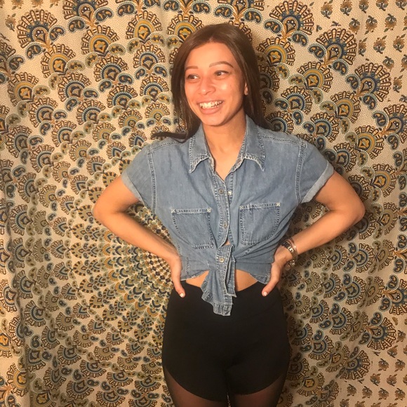 Gap Demin Short Sleeve Button Down - Picture 2 of 4